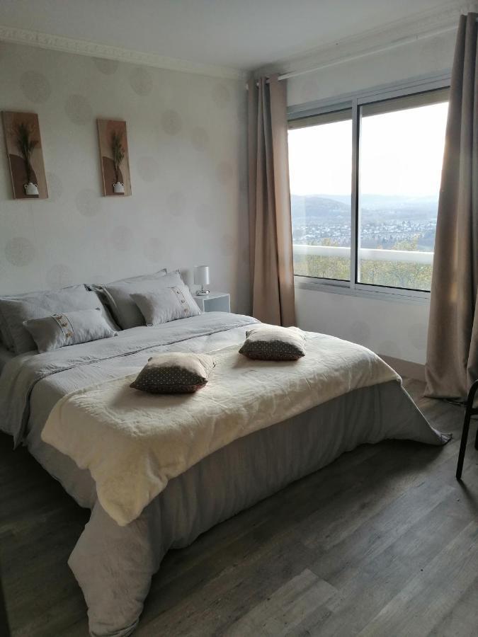 Lapausedegout Piscine Chambres Climatisees Jacuzzi Terrasse Lachapelle-Auzac Exterior photo